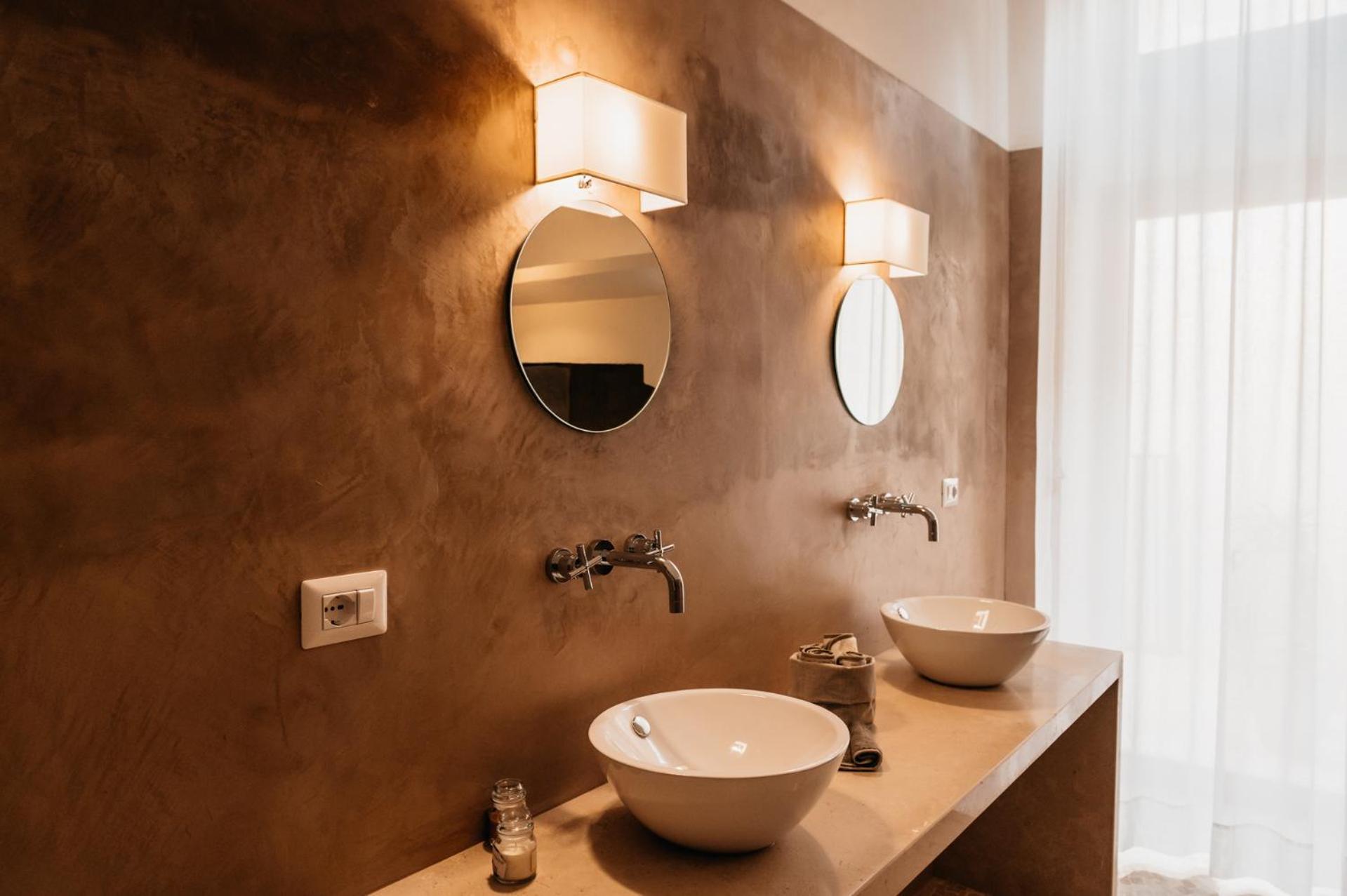 Palazzo Pati Hotel Tiggiano ภายนอก รูปภาพ