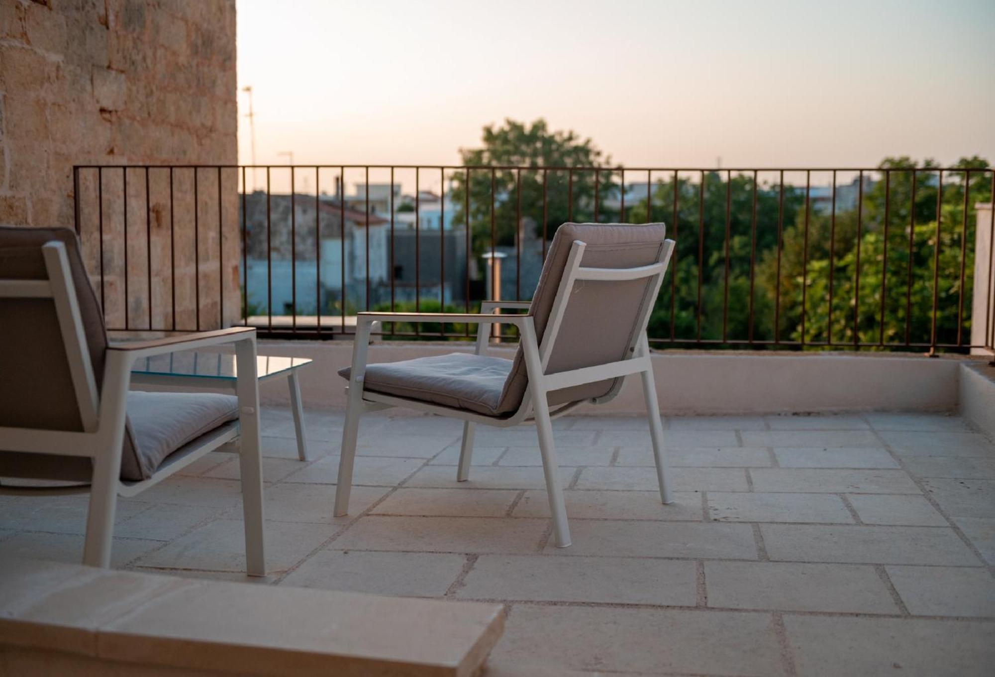 Palazzo Pati Hotel Tiggiano ภายนอก รูปภาพ