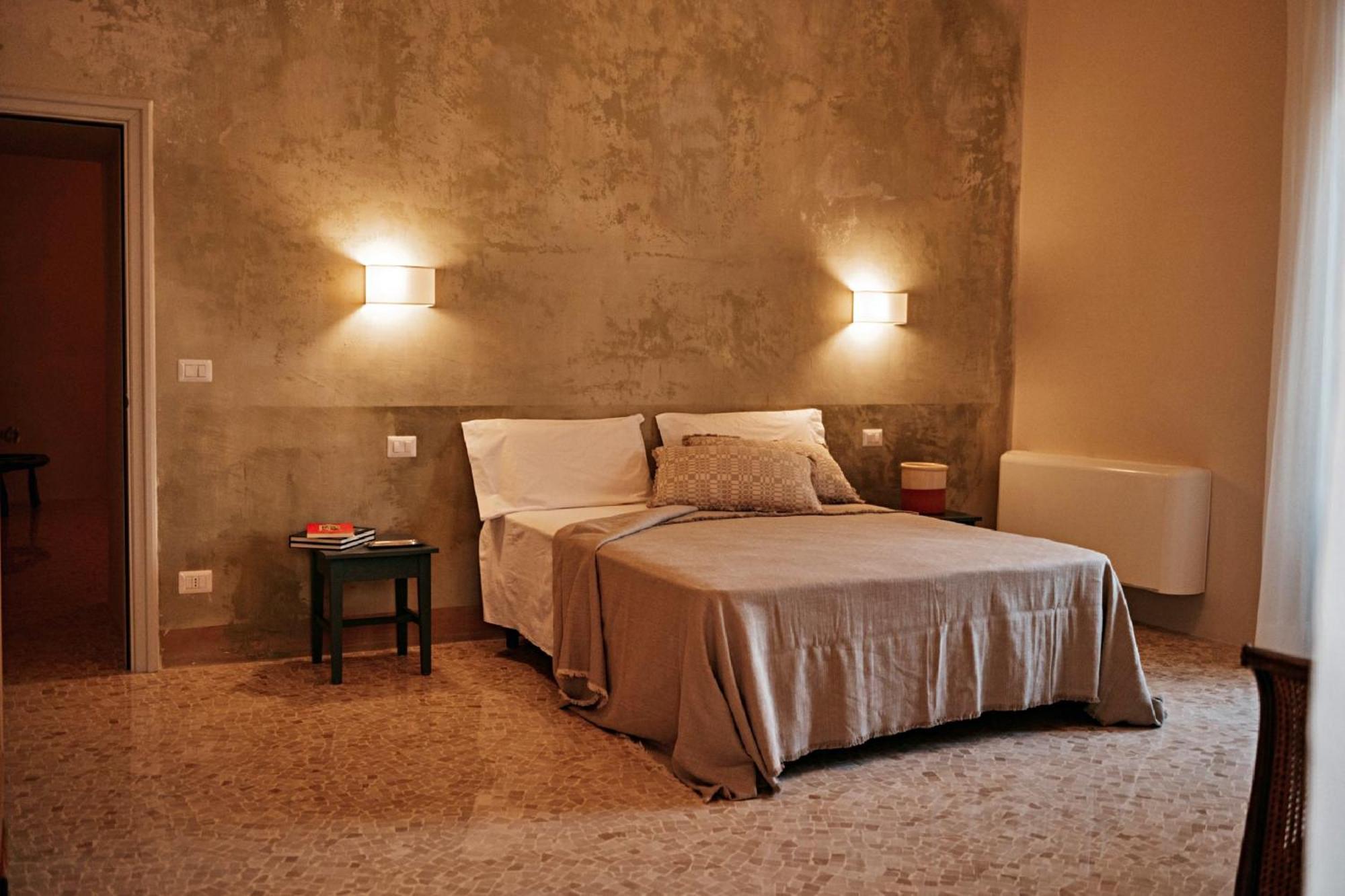 Palazzo Pati Hotel Tiggiano ภายนอก รูปภาพ